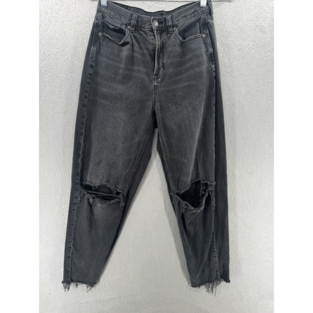 American Eagle Faded Black Relaxed Mom Jeans Womens 4 Destroyed Ripped Grunge